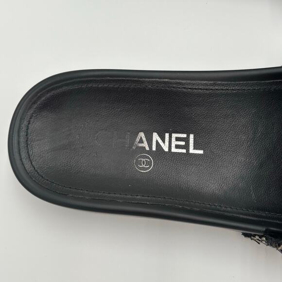Chanel CC Chain Slide Sandals Flat Canvas Slip On Shoes Black Tweed Size 38 - Picture 10 of 14